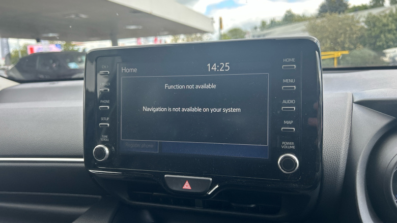 Toyota Yaris 1.5 Hybrid Design 5dr CVT Hybrid Hatchback